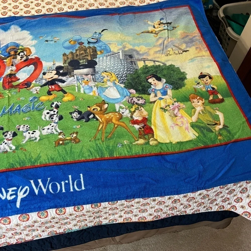 Vintage 2001 Walt Disney World 100 Years of Magic Beach Pool Towel 62 x 32